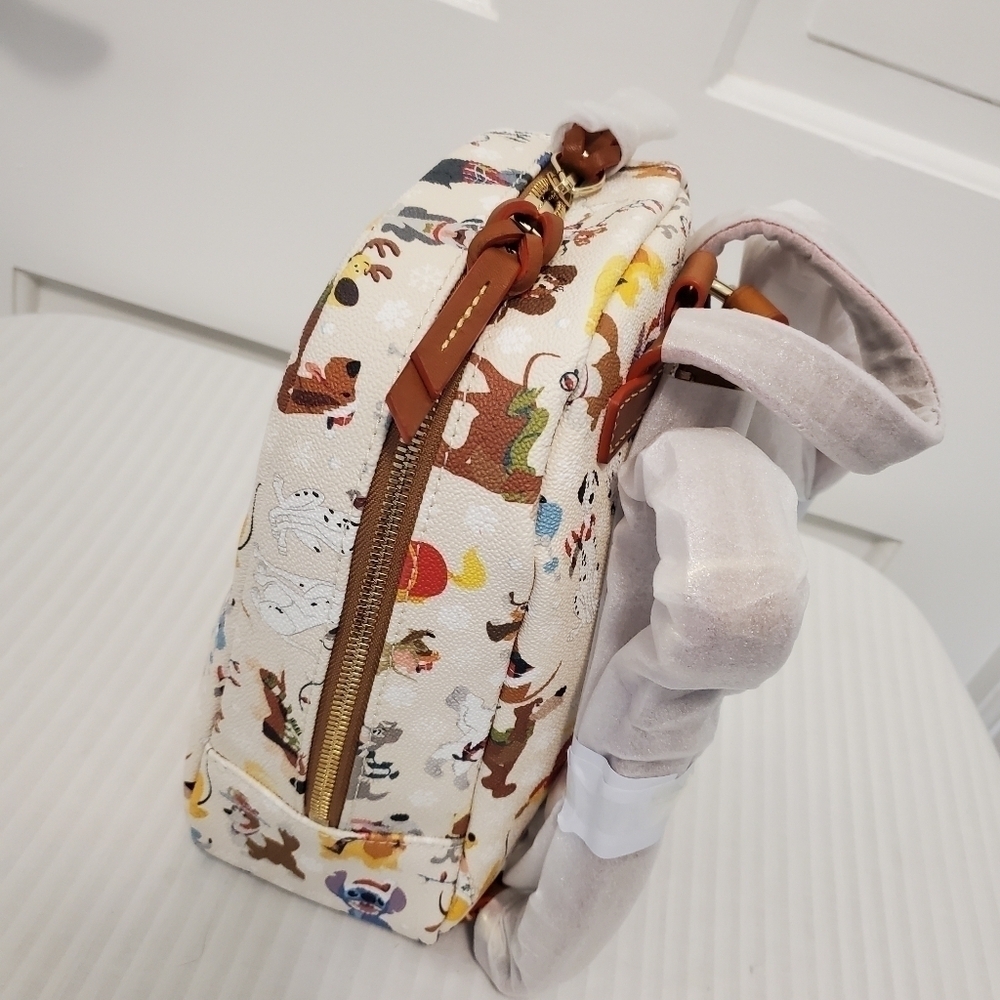 NWT Disney's Dooney & Bourke Holiday Santa's TAIL Backpack, collector's - Picture 10 of 10